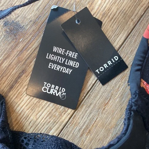 Torrid 40DD Wire-Free Lightly Lined Everyday bra - Picture 6 of 6